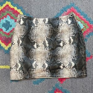 Honey punch snake skirt